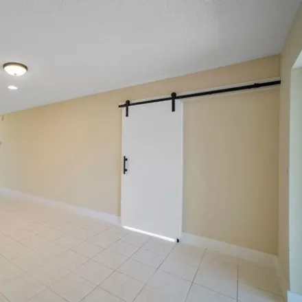 Image 7 - 346 Lake Frances Drive, Golden Lakes, Palm Beach County, FL 33411, USA - Condo for rent