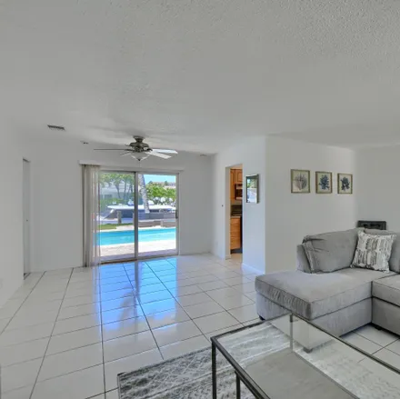Image 7 - 924 Banyan Drive, Tropic Isle, Delray Beach, FL 33483, USA - House for sale
