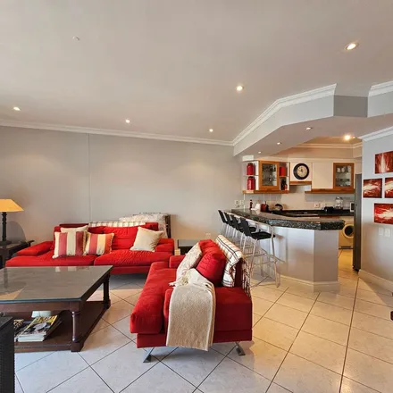 Rent this 3 bed apartment on M41 in Somerset Park, Umhlanga Rocks