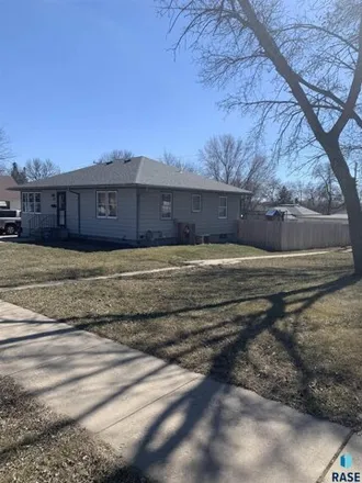 Image 3 - East 4th Street, Dell Rapids, SD 50722, USA - House for sale