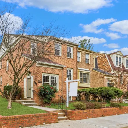 Image 2 - 5922 Dorchester Way, Luxmanor, North Bethesda, MD 20852, USA - Townhouse for sale