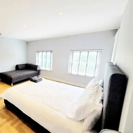 Rent this 5 bed house on Liverpool in L7 8SY, United Kingdom
