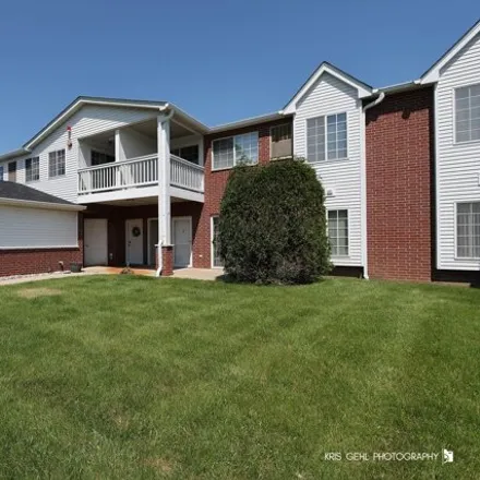 Buy this 2 bed condo on Lexington Place in Pleasant Prairie, WI 53158