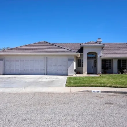Image 1 - 13257 Carleton Circle, Victorville, CA 92392, USA - House for sale