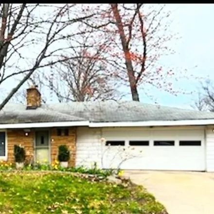 Rent this 3 bed house on 962 East Coolspring Avenue in Michigan City, IN 46360