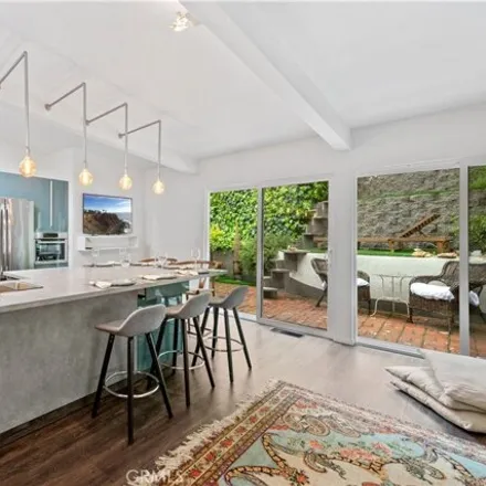 Image 2 - North Beverly Glen Boulevard, Los Angeles, CA 90077, USA - House for sale