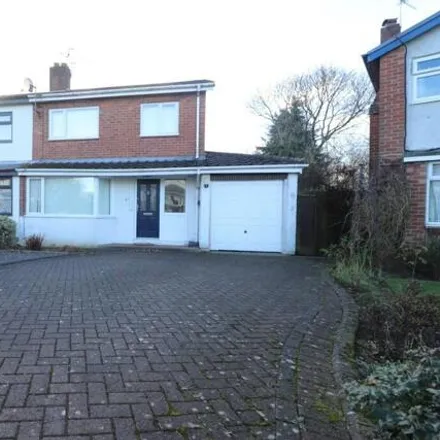 Buy this 3 bed duplex on Bankhouse Road in Woodhill, Bury