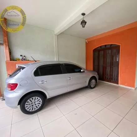 Buy this 4 bed house on Igreja Universal do Reino de Deus. in Rua dos Carpinteiros 585, Jardim Cerejeiras