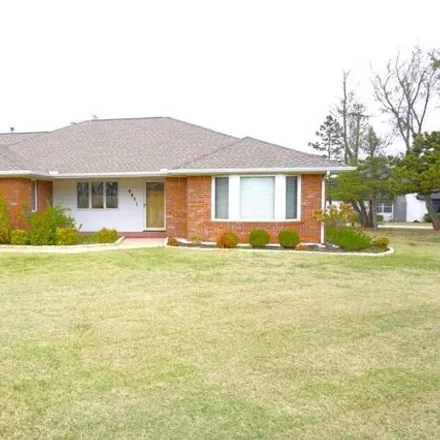 Buy this 3 bed house on 947 Locust Street in Perry, OK 73077