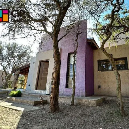 Buy this 2 bed house on Camino del Indio in Junín, 5883 Municipio de Carpintería