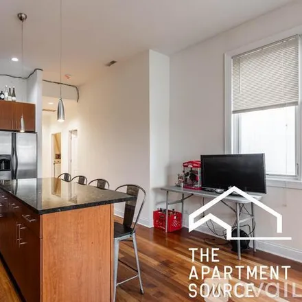 Image 1 - 1354 W Augusta Blvd, Unit 303 - Apartment for rent