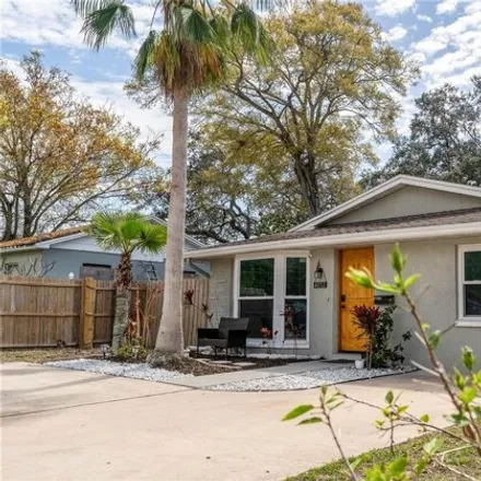 Image 1 - 38th Avenue North & 41st Street North, 38th Avenue North, Saint Petersburg, FL 33710, USA - House for sale