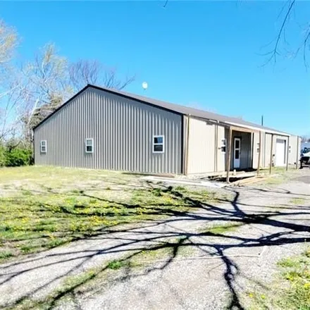 Buy this 4 bed house on 2980 Cedarbrook Road in Iola, KS 66749