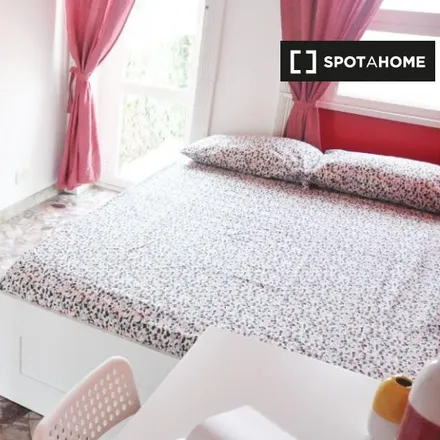 Rent this 9 bed room on Viale Molise in 20137 Milan MI, Italy