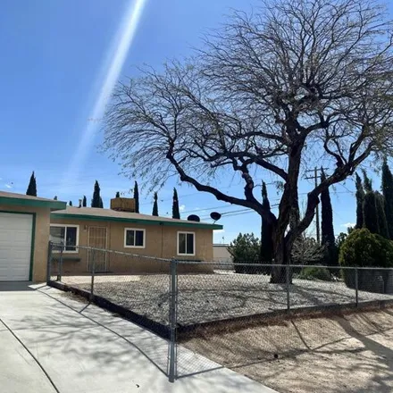 Buy this 3 bed house on 3135 Pat Avenue in Mojave, Kern County