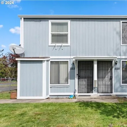 Buy this 4 bed house on 5125 Northeast Killingsworth Street in Portland, OR 97218
