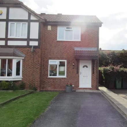 Rent this 2 bed duplex on Pinders Green Drive in Methley Junction, LS26 9BA