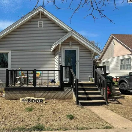 Buy this 3 bed house on 535 West Moses Street in Lyons, KS 67554
