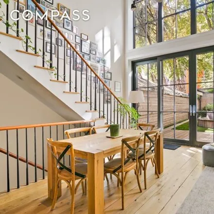 Rent this 5 bed townhouse on 152 West 13th Street in New York, NY 10011