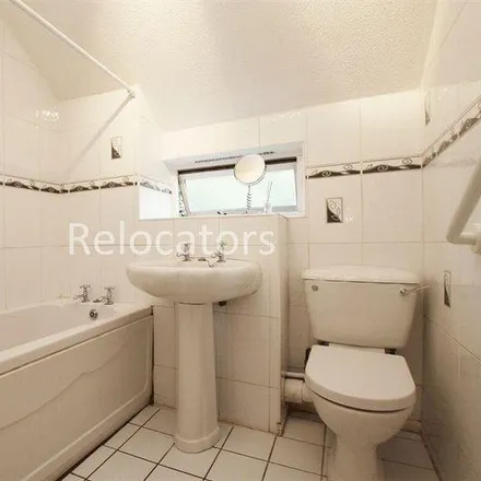 Image 5 - Coopers Close, London, E1 4BB, United Kingdom - Townhouse for rent