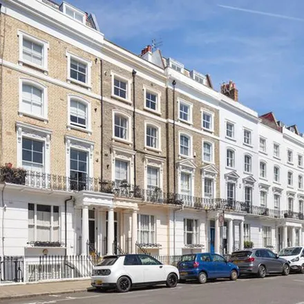 Rent this 3 bed apartment on 104 Talbot Road in London, W11 2AQ