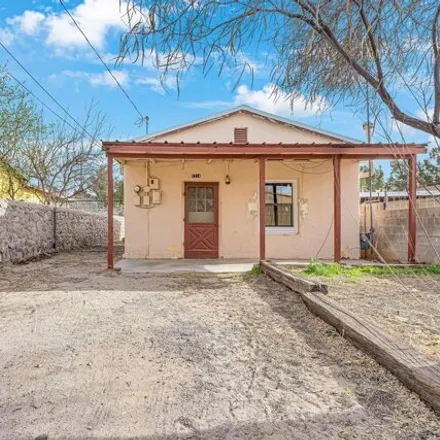 Buy this 3 bed house on 1244 East Griggs Avenue in Las Cruces, NM 88001