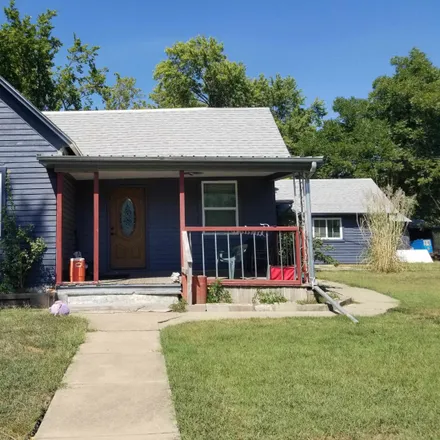 Buy this 3 bed house on 420 West 7th Street in Eureka, KS 67045