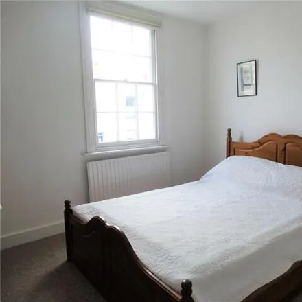 Image 7 - 5 Victoria Place, Cheltenham, GL52 2ET, United Kingdom - Townhouse for rent