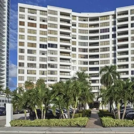 Image 1 - 3439 South Ocean Drive, Beverly Beach, Hollywood, FL 33019, USA - Condo for rent