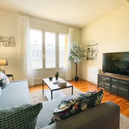 Rent this 1 bed apartment on Grenoble in Berriat Saint-Bruno, ARA