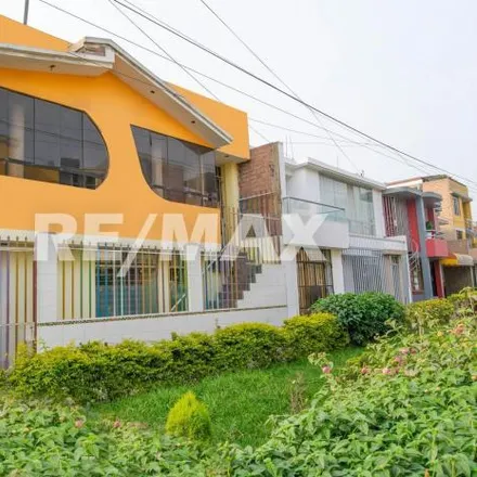 Image 2 - Avenida Trujillo, Comas, Lima Metropolitan Area 15316, Peru - House for rent