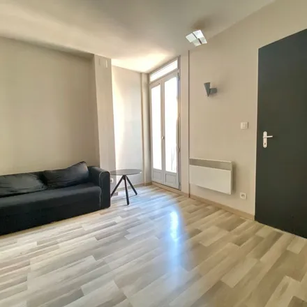 Rent this 2 bed apartment on 83 Rue de Maubec in 31300 Toulouse, France