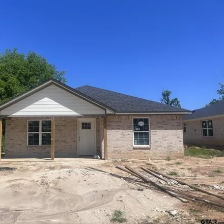 Buy this 3 bed house on 2717 Bunche Street in Tyler, TX 75701