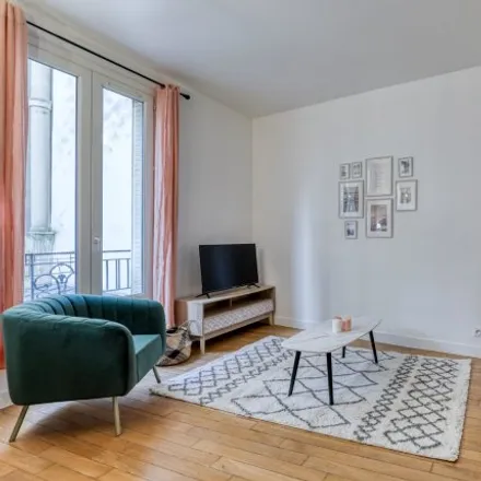 Rent this studio room on Paris 9e Arrondissement
