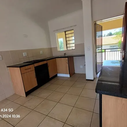 Image 1 - unnamed road, Honeydew, Roodepoort, 2040, South Africa - Apartment for rent