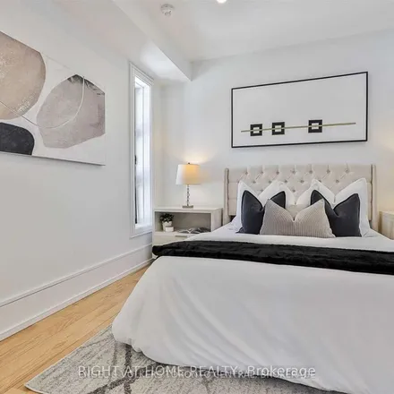 Image 2 - D'Arcy Street, Old Toronto, ON M5T 2E7, Canada - Townhouse for rent