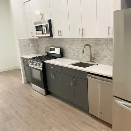 Rent this studio house on 47-33 5th Street in New York, NY 11101