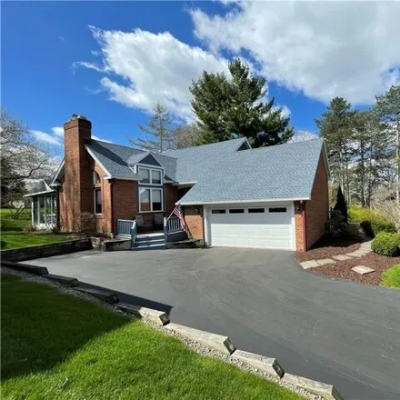 Buy this 3 bed house on 43 Putting Green Lane in Penfield, NY 14526