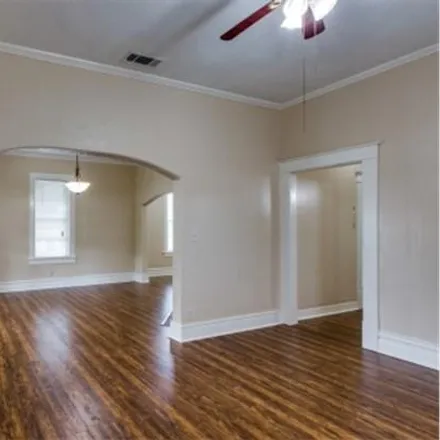 Image 6 - 818 North Bishop Avenue, Dallas, TX 75208, USA - House for rent