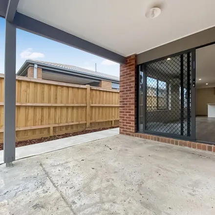 Rent this 4 bed apartment on Mandalay Road in Beveridge VIC 3753, Australia