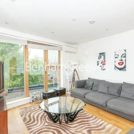 Image 4 - Bricklayers Arms Flyover, London, SE1 5UU, United Kingdom - Apartment for rent