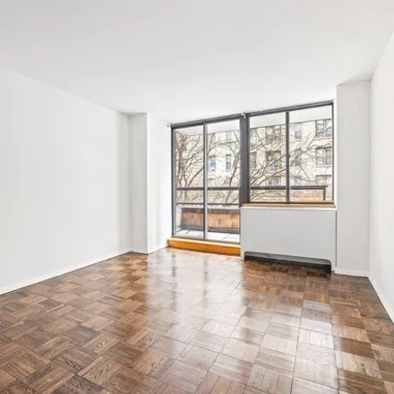 Rent this studio condo on 130 West 79th Street in New York, NY 10024