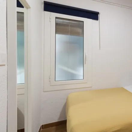 Rent this 5 bed room on Carrer de Santa Joana d'Arc in 08001 Barcelona, Spain