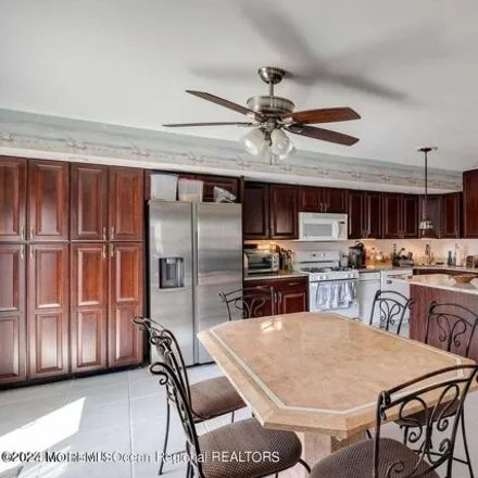 Image 4 - 844 Beach Haven West Boulevard, Mud City, Stafford Township, NJ 08050, USA - House for sale