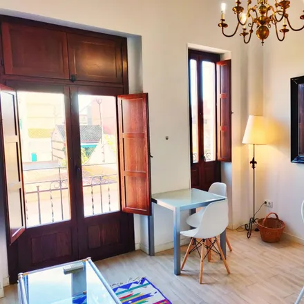 Image 6 - Carrer de Vidal Canelles, 21, 46011 Valencia, Spain - Apartment for rent
