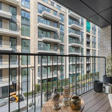 Image 4 - Waterside Court, Park Street, London, SW6 2QF, United Kingdom - Apartment for sale