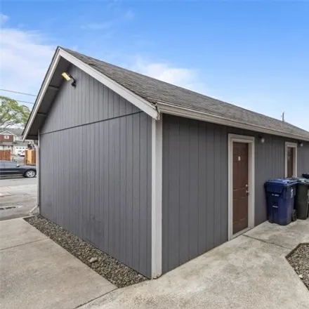 Image 5 - 4188 South Puget Sound Avenue, Tacoma, WA 98409, USA - House for sale