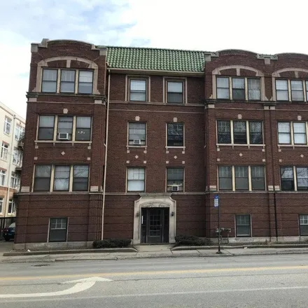Rent this 1 bed condo on Harlem & Ontario in North Harlem Avenue, Oak Park