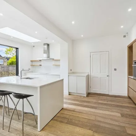 Image 3 - 3 Waldeck Road, London, W13 8LY, United Kingdom - Apartment for rent