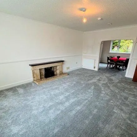 Rent this 4 bed apartment on Glantowy in Carmarthen, SA31 2HE